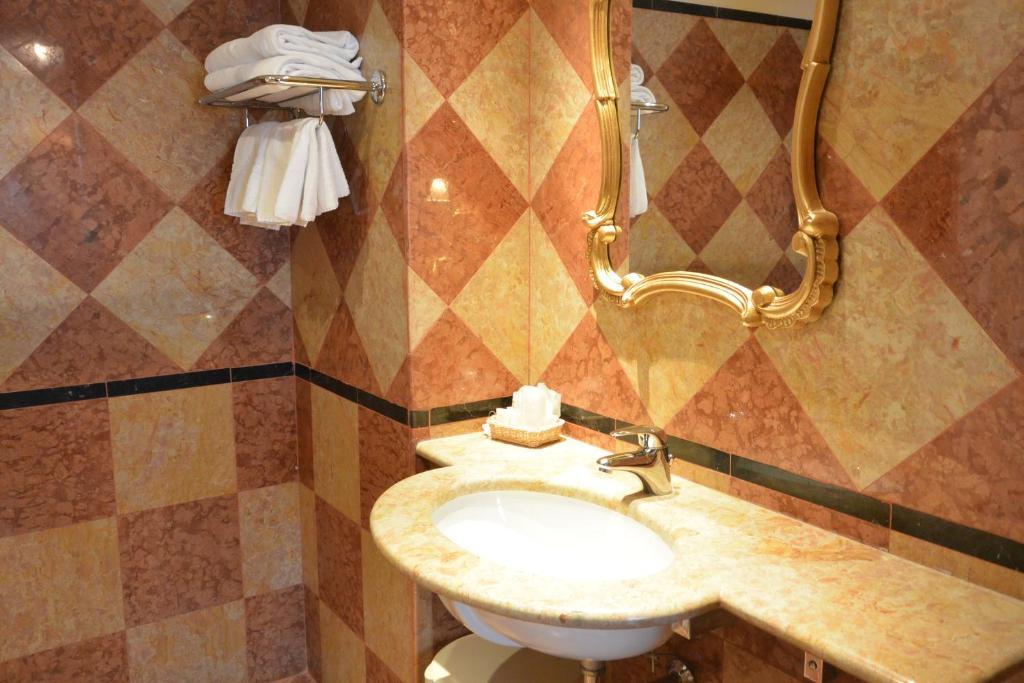 Hotel Citta Di Milano Венеция Экстерьер фото