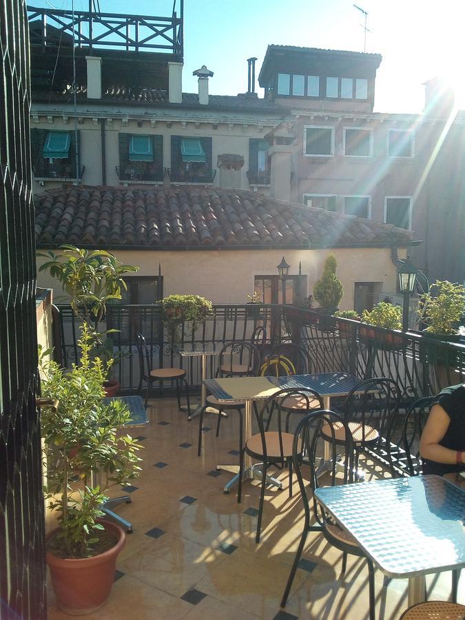 Hotel Citta Di Milano Венеция Экстерьер фото